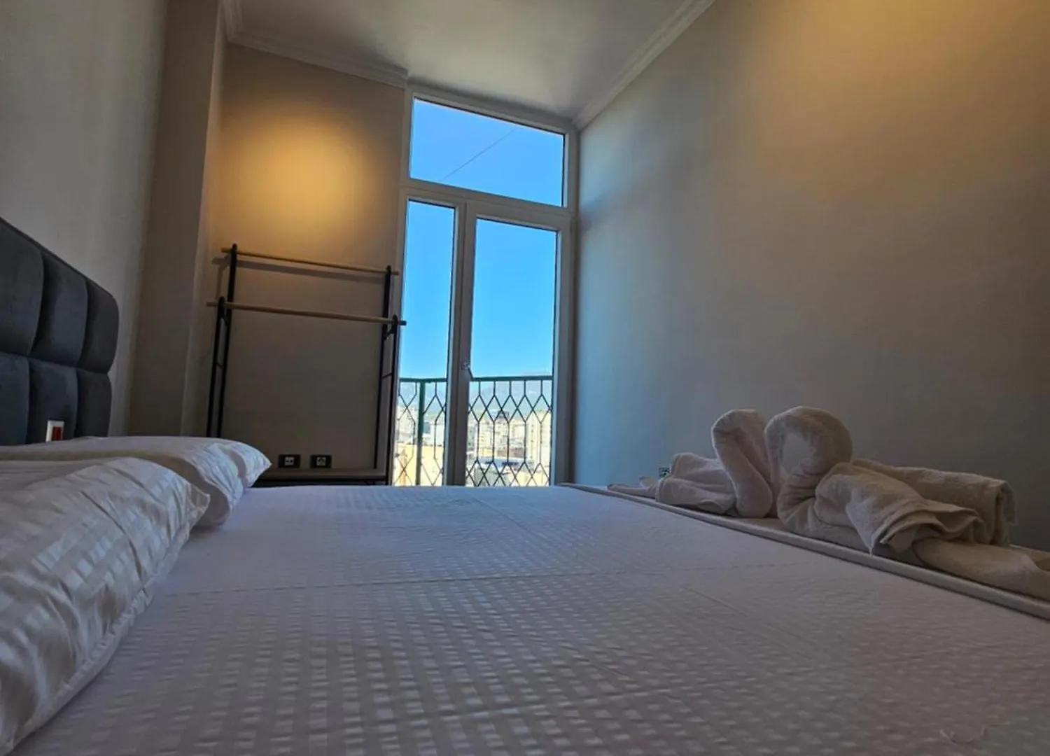 Sky Apartaments City Center Tirana Apartment