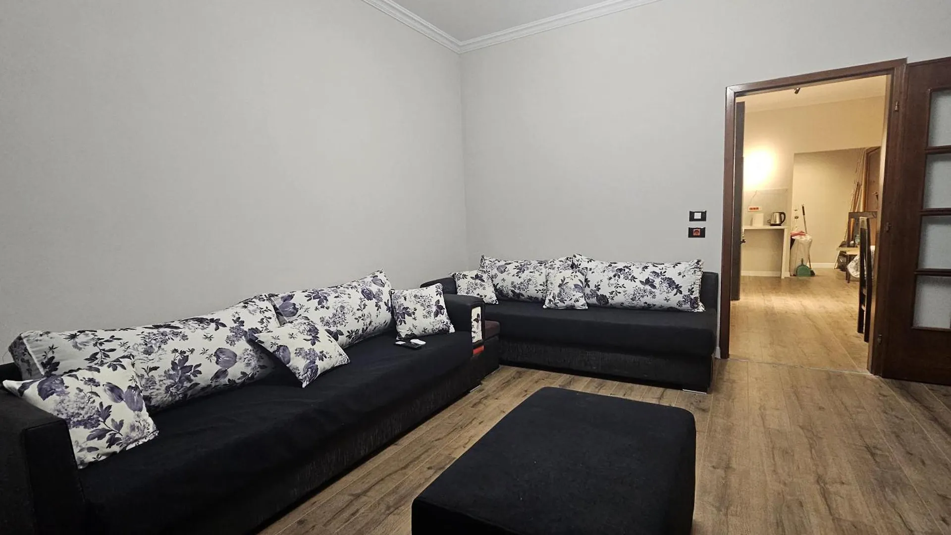Sky Apartaments City Center Tirana 0*,  Albania