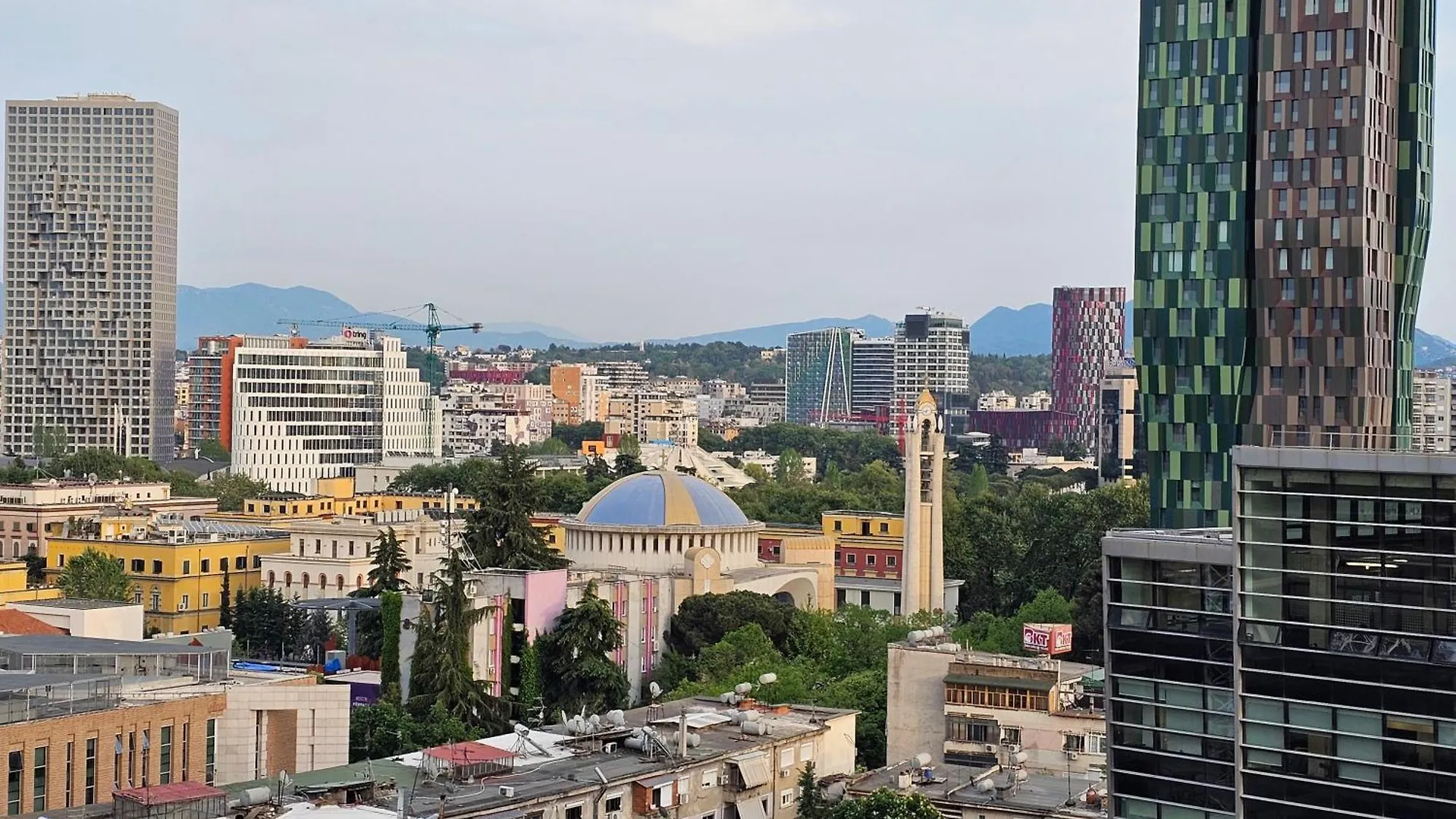 Apartment Sky Apartaments City Center Tirana Albania